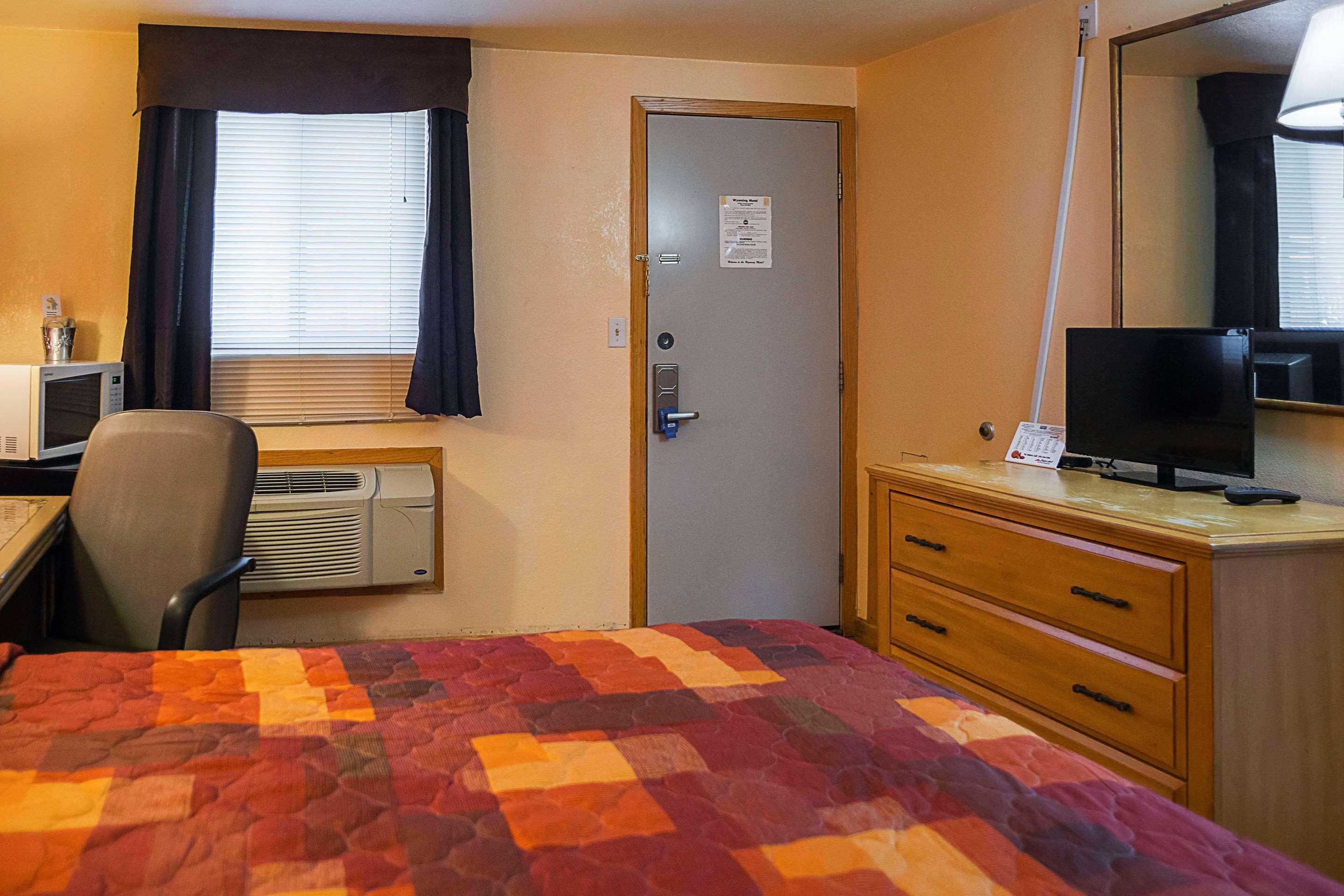 Rodeway Inn Buffalo Exteriör bild