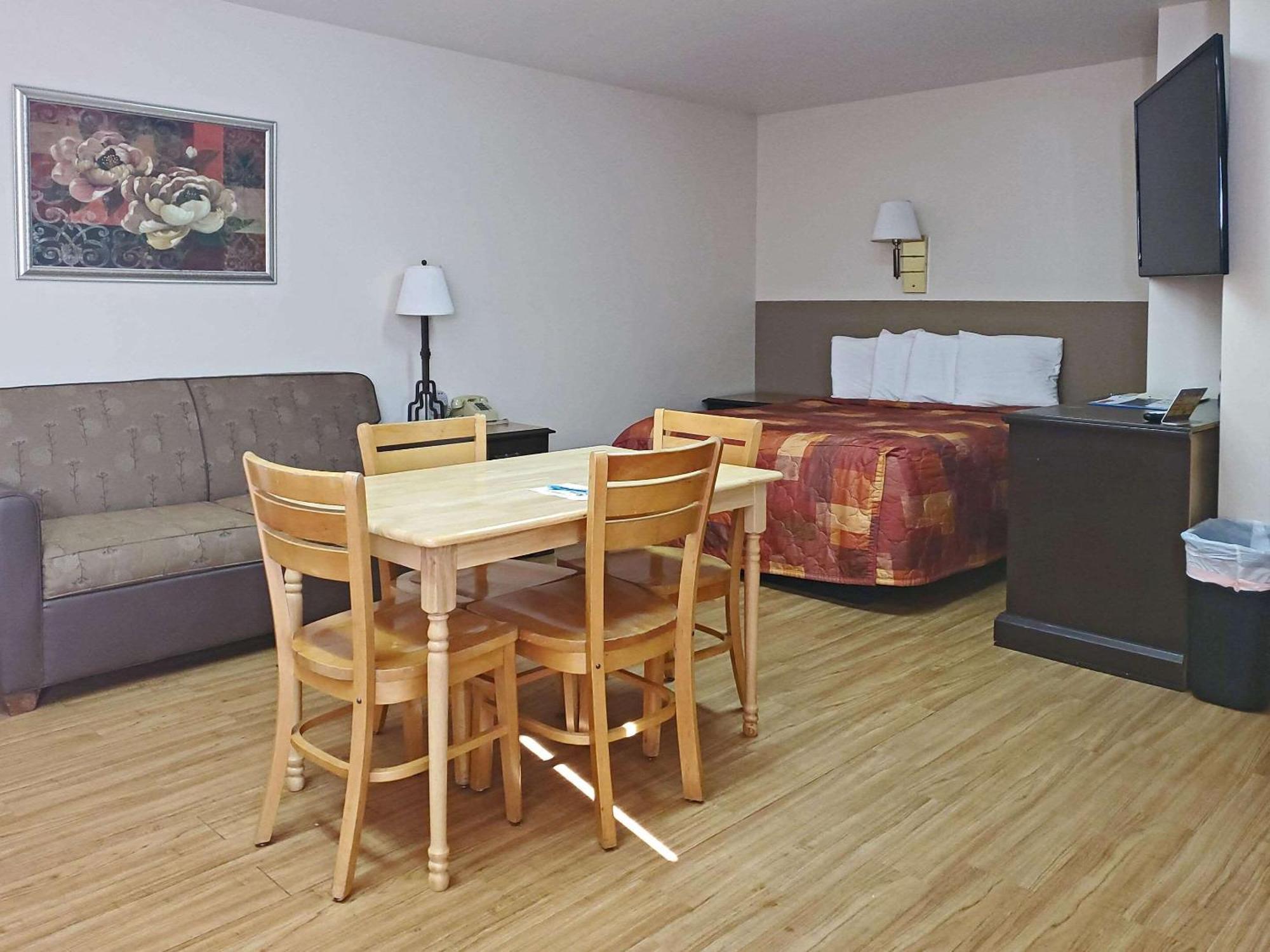 Rodeway Inn Buffalo Exteriör bild